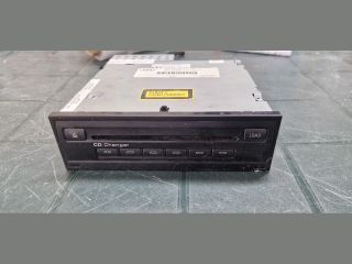 bontott AUDI A6 C6 CD / DVD Tár