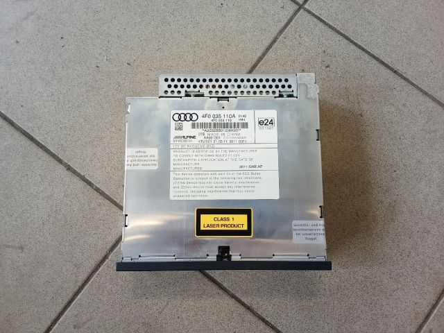 bontott AUDI A6 C6 CD / DVD Tár