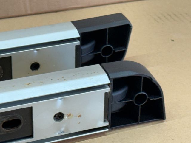 bontott AUDI A6 C6 Csomagrögzítő