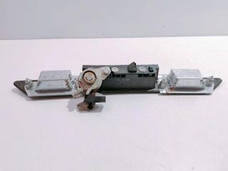 bontott AUDI A6 C6 Csomagtér Nyitó Kar / Gomb