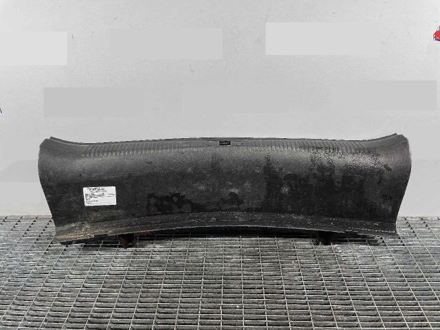 bontott AUDI A6 C6 Csomagtérajtó Díszléc