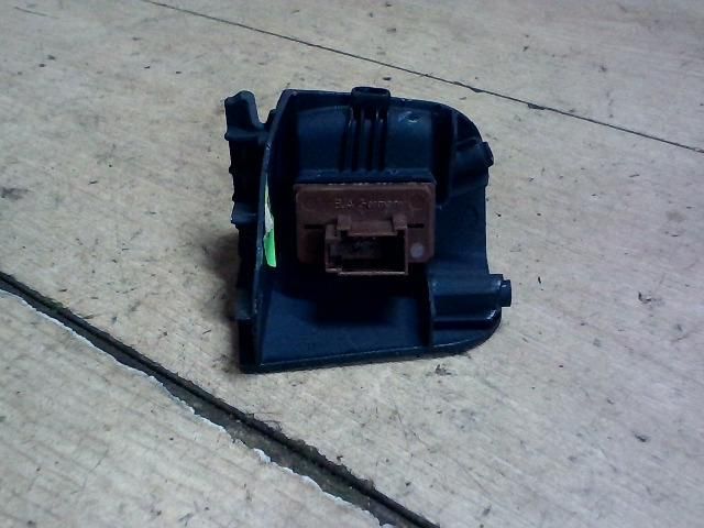 bontott AUDI A6 C6 Csomagtérajtó Kapcsoló