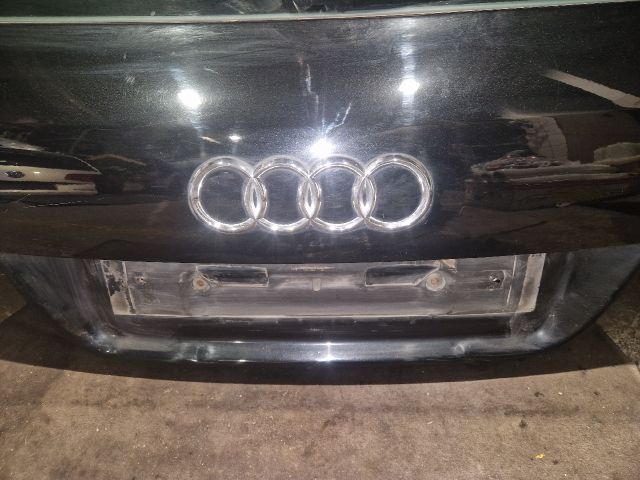 bontott AUDI A6 C6 Csomagtérajtó (Részeivel)