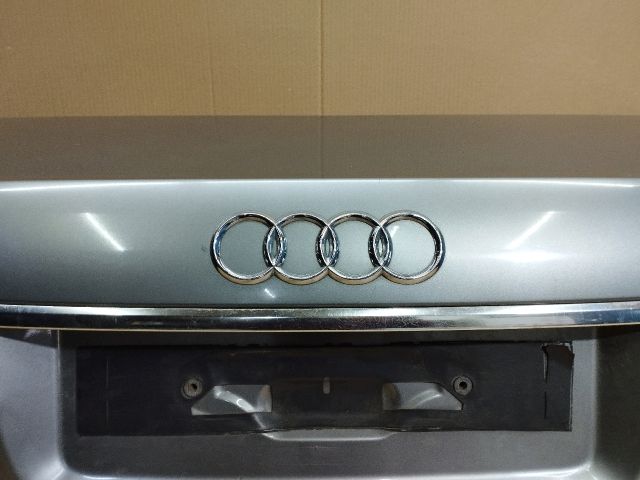 bontott AUDI A6 C6 Csomagtérajtó (Üres lemez)