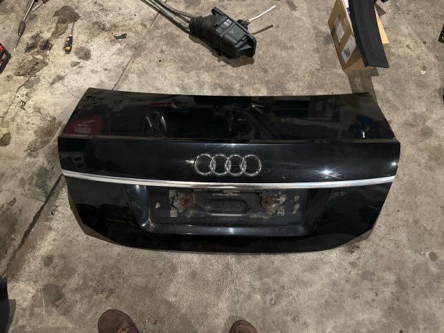 bontott AUDI A6 C6 Csomagtérajtó (Üres lemez)