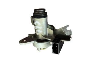 bontott AUDI A6 C6 Csomagtérajtó Zárbetét