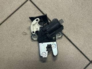 bontott AUDI A6 C6 Csomagtérajtó Zárszerkezet