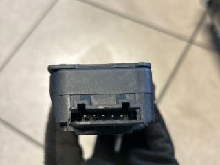 bontott AUDI A6 C6 Csomagtérajtó Zárszerkezet