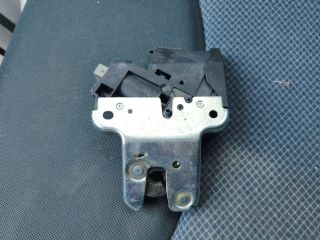 bontott AUDI A6 C6 Csomagtérajtó Zárszerkezet