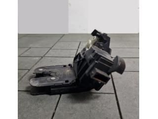 bontott AUDI A6 C6 Csomagtérajtó Zárszerkezet