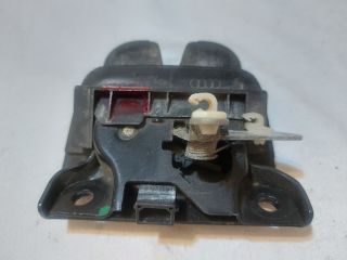 bontott AUDI A6 C6 Csomagtérajtó Zárszerkezet