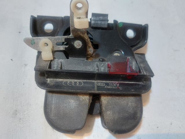 bontott AUDI A6 C6 Csomagtérajtó Zárszerkezet