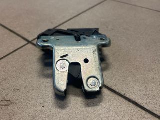 bontott AUDI A6 C6 Csomagtérajtó Zárszerkezet