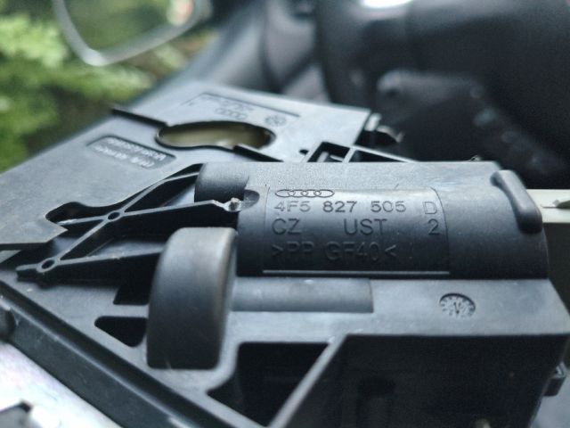 bontott AUDI A6 C6 Csomagtérajtó Zárszerkezet