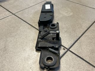 bontott AUDI A6 C6 Csomagtérajtó Zárszerkezet