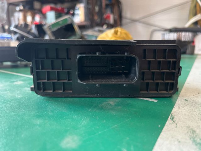 bontott AUDI A6 C6 Elektronika (Magában)