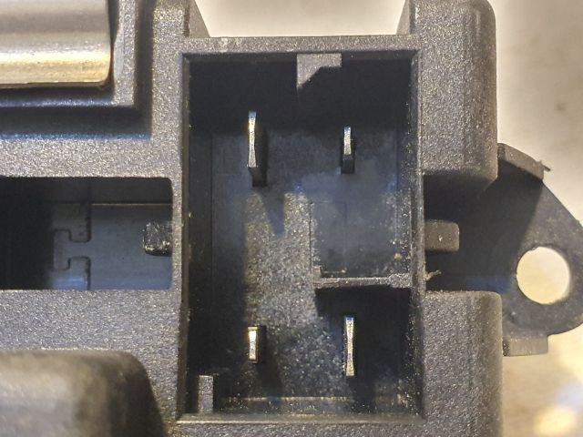 bontott AUDI A6 C6 Előtét Ellenállás Fűtőmotor