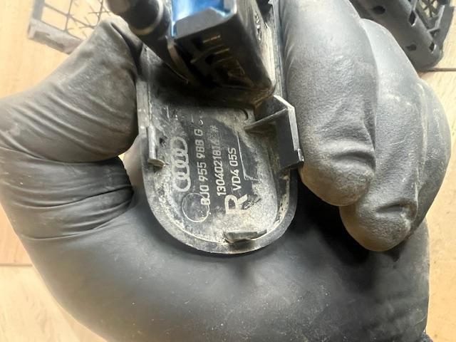 bontott AUDI A6 C6 Első Ablakmosó Fúvóka