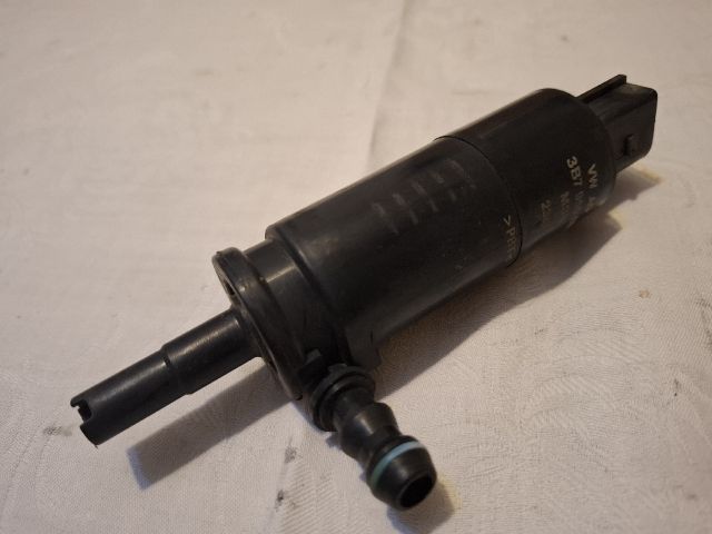 bontott AUDI A6 C6 Első Ablakmosó Szivattyú