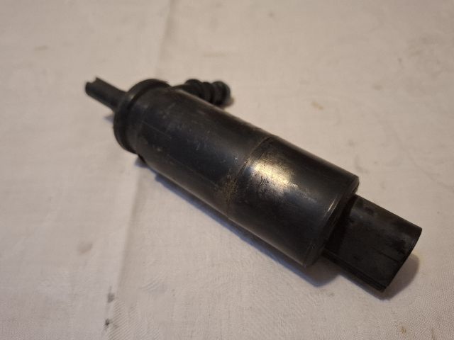 bontott AUDI A6 C6 Első Ablakmosó Szivattyú