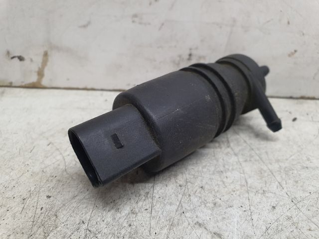 bontott AUDI A6 C6 Első Ablakmosó Szivattyú