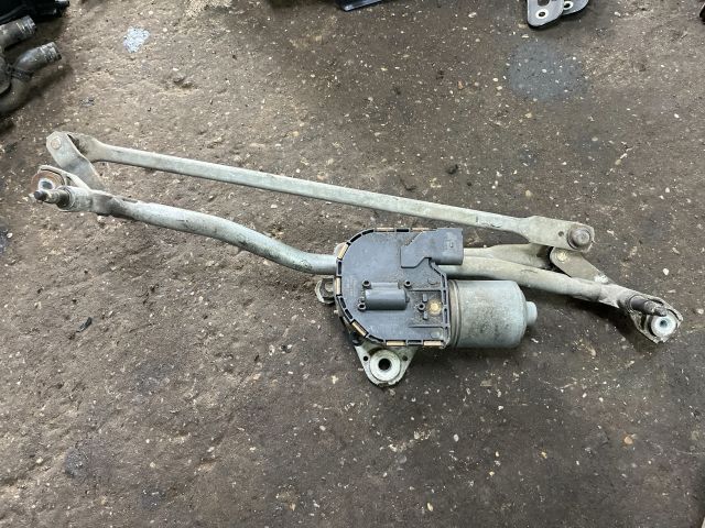 bontott AUDI A6 C6 Első Ablaktörlő Szerkezet Motorral