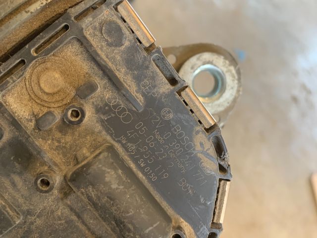 bontott AUDI A6 C6 Első Ablaktörlő Szerkezet Motorral