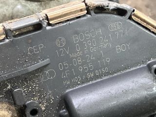 bontott AUDI A6 C6 Első Ablaktörlő Szerkezet Motorral