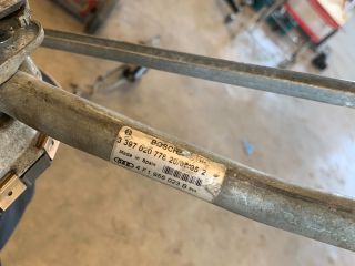 bontott AUDI A6 C6 Első Ablaktörlő Szerkezet Motorral