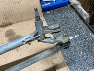 bontott AUDI A6 C6 Első Ablaktörlő Szerkezet Motorral