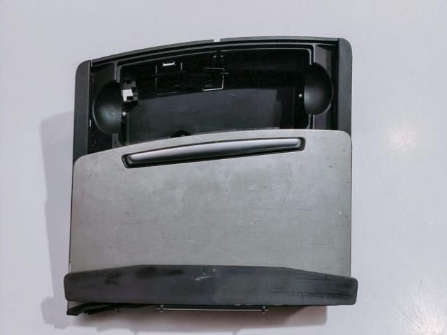 bontott AUDI A6 C6 Első Hamutartó