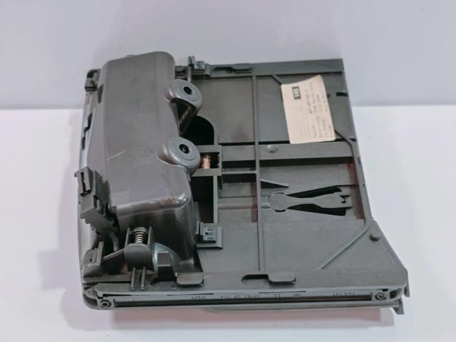 bontott AUDI A6 C6 Első Hamutartó