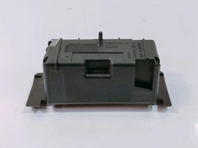 bontott AUDI A6 C6 Első Hamutartó