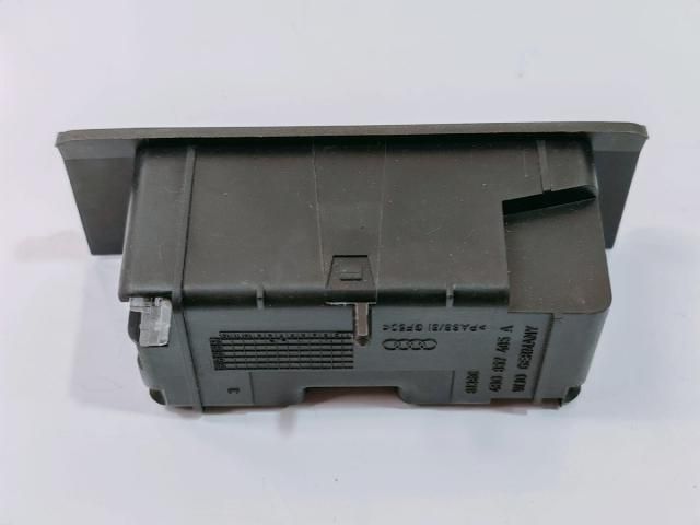 bontott AUDI A6 C6 Első Hamutartó