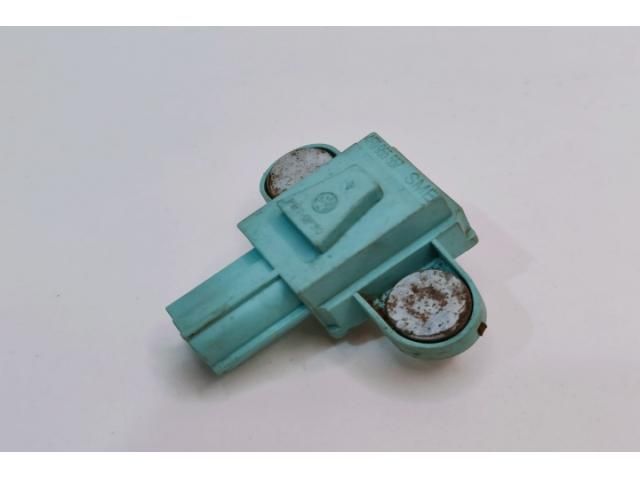 bontott AUDI A6 C6 Első Középső Ütközés Érzékelő (Homlokfalon)