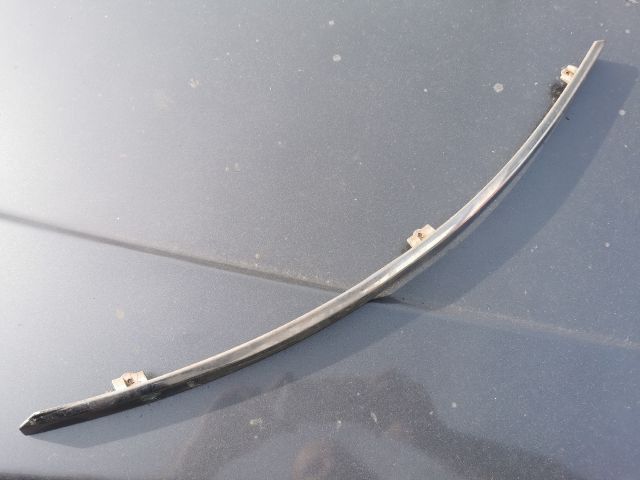 bontott AUDI A6 C6 Első Lökhárító Bal Díszrács