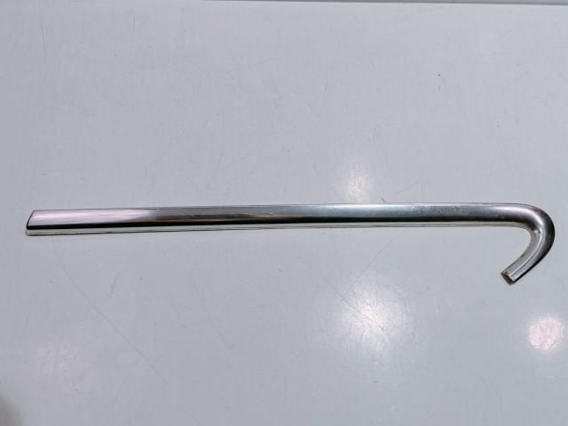 bontott AUDI A6 C6 Első Lökhárító Díszléc