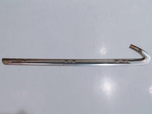 bontott AUDI A6 C6 Első Lökhárító Díszléc