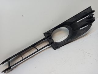 bontott AUDI A6 C6 Első Lökhárító Jobb Díszrács