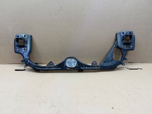 bontott AUDI A6 C6 Első Lökhárító Merevítő (Fém)