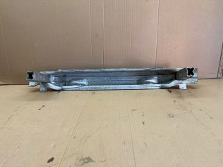 bontott AUDI A6 C6 Első Lökhárító Merevítő (Fém)