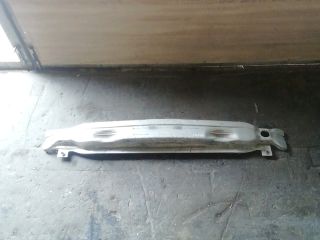 bontott AUDI A6 C6 Első Lökhárító Merevítő (Fém)