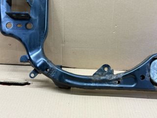 bontott AUDI A6 C6 Első Lökhárító Merevítő (Fém)