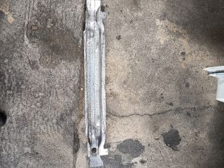 bontott AUDI A6 C6 Első Lökhárító Merevítő (Fém)