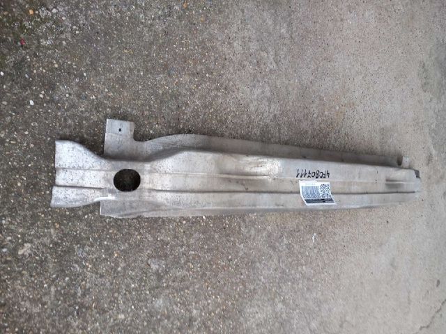 bontott AUDI A6 C6 Első Lökhárító Merevítő (Fém)