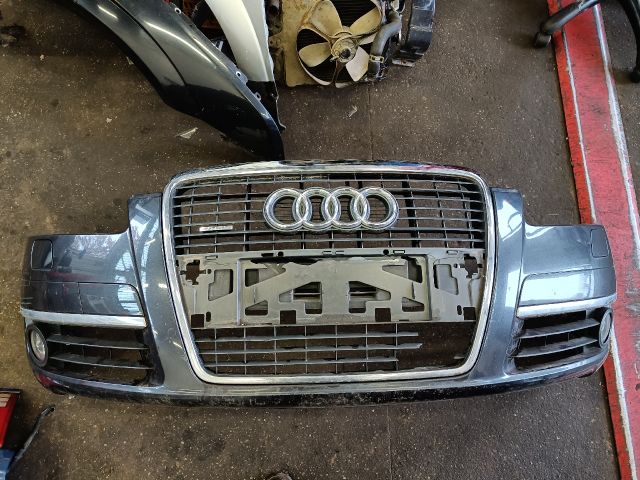 bontott AUDI A6 C6 Első Lökhárító (Részeivel)