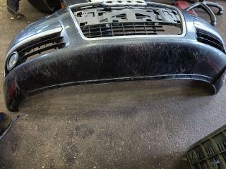 bontott AUDI A6 C6 Első Lökhárító (Részeivel)