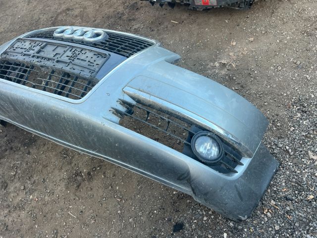 bontott AUDI A6 C6 Első Lökhárító (Részeivel)