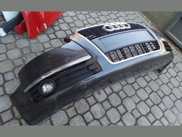 bontott AUDI A6 C6 Első Lökhárító (Részeivel)