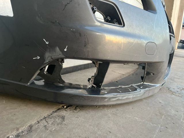 bontott AUDI A6 C6 Első Lökhárító (Üresen)